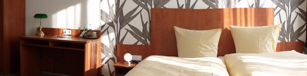 Hotel Schwarzer Adler יבר מראה חיצוני תמונה